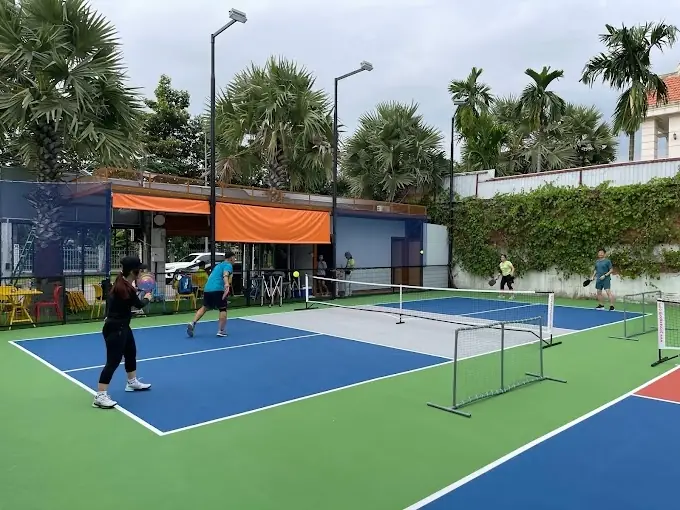 san pickleball tai phuong an phu san phong lan pickleball