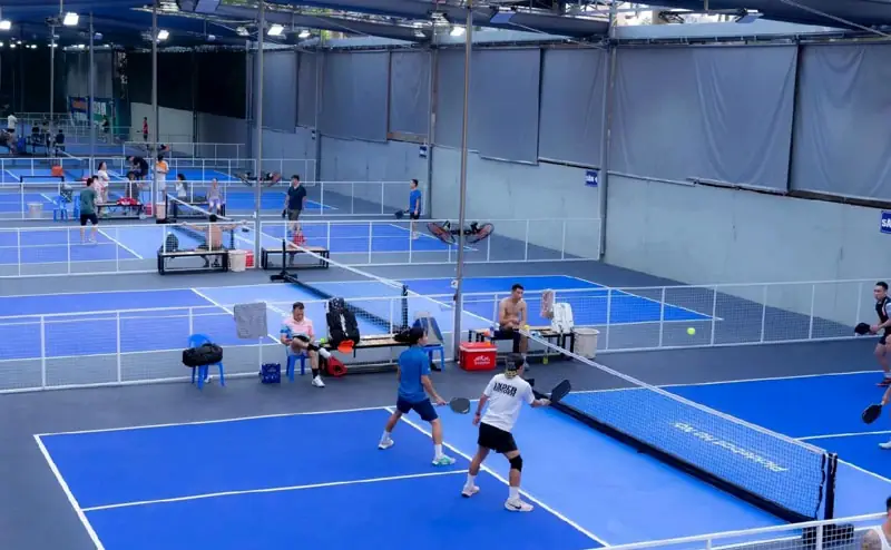 Khám Phá Sân Pickleball Phường Hàng Bạc: Điểm Đến Lý Tưởng Cho Người Yêu Thể Thao 4 Sân pickleball tại Phường Hàng Bạc Sóng Xanh Pickleball