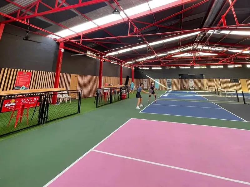 Sân Pickleball Quận Hai Bà Trưng: Điểm Đến Hấp Dẫn Cho Người Yêu Thể Thao 2026 2 Sân pickleball tại Quận Hai Bà Trưng Sân Pickleball Song Hà