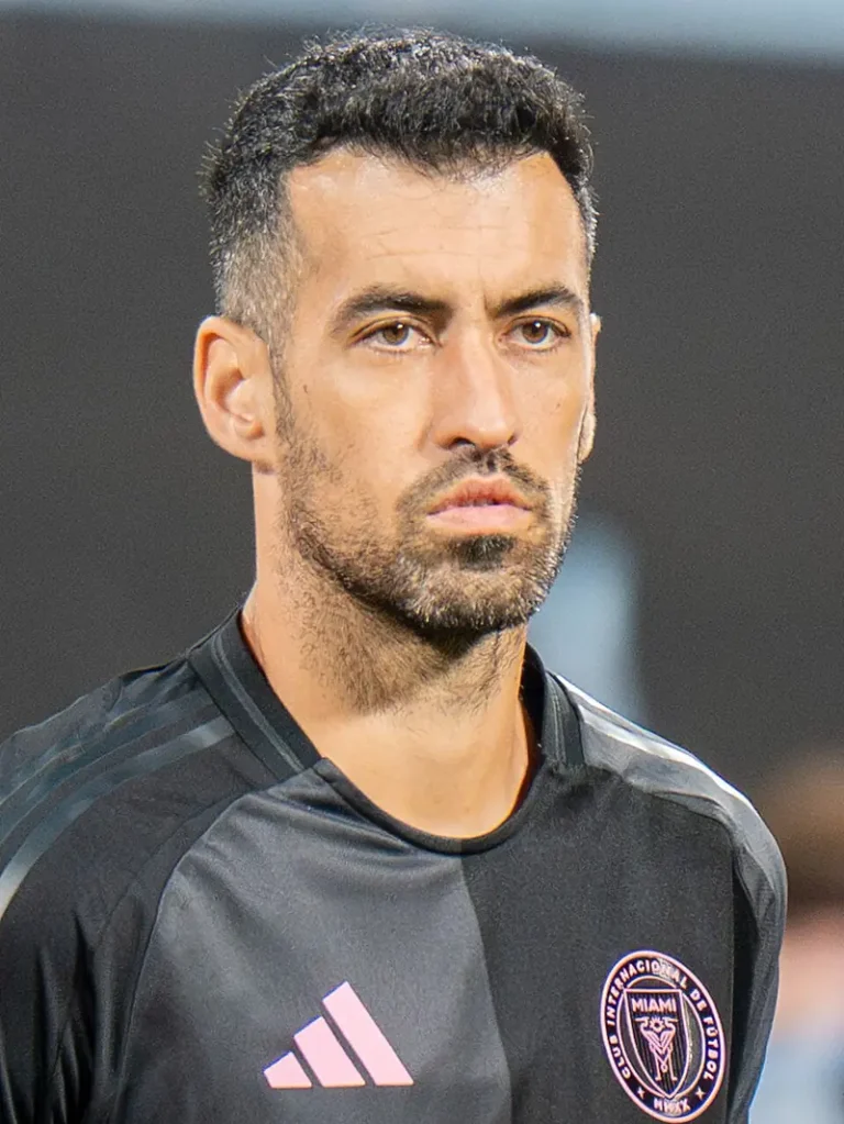 sergio busquets chan dung cau thu sergio busquets 0