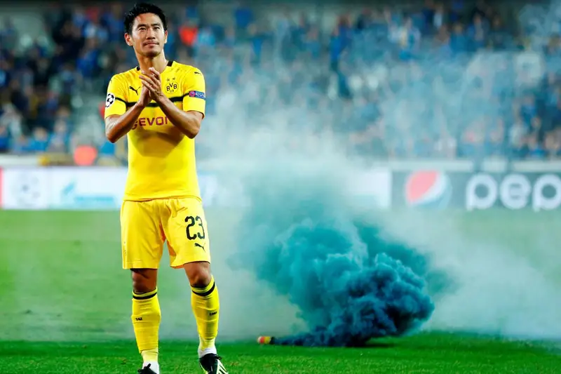 Shinji Kagawa: Hành trình từ tài năng Udon đến ngôi sao quốc tế 2 Shinji Kagawa Shinji Kagawa ăn mừng bàn thắng cho Borussia Dortmund phần 3