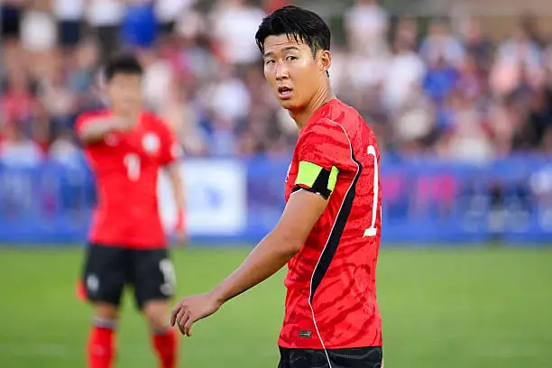 Son Heung-min: Hành Trình Vươn Tầm Châu Á Của "Hoàng Tử" 3 Son Heung-min Son Heung-min trong màu áo Bayer Leverkusen phần 4