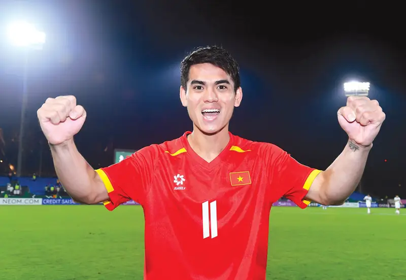 tiểu sử khuất văn khang Khuất Văn Khang nhận giải thưởng