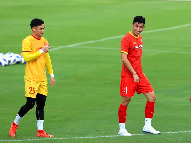 Trần Nguyên Mạnh Trần Nguyên Mạnh trong màu áo Viettel