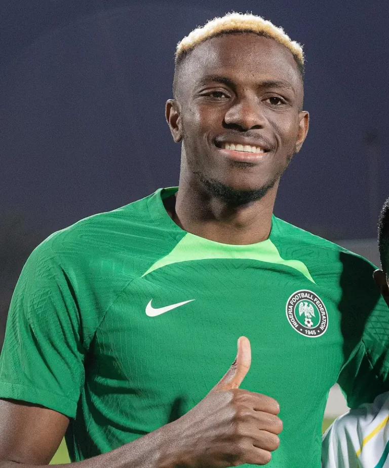Victor Osimhen: Hành Trình Từ Đường Phố Lagos Đến Ngôi Sao Napoli 10 victor osimhen chan dung cau thu victor osimhen 0