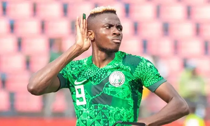 Victor Osimhen: Hành Trình Từ Đường Phố Lagos Đến Ngôi Sao Napoli 2 Victor Osimhen Victor Osimhen thi đấu cho Lille phần 3