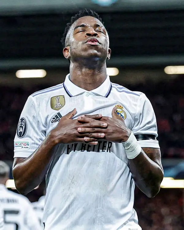 Vinícius Júnior Vinícius Júnior ăn mừng bàn thắng cho Real Madrid phần 3