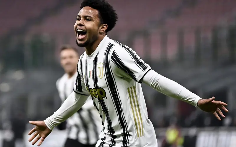 Weston McKennie Weston McKennie ăn mừng bàn thắng cho Juventus phần 4