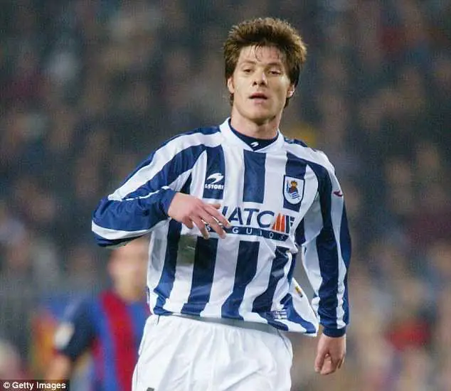 Xabi Alonso: Hành trình huyền thoại của bậc thầy tuyến giữa 2 Xabi Alonso Xabi Alonso trong màu áo Real Sociedad phần 3